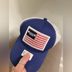 Jeep Hat- JEDCO -NWOT - American Flag - mesh back . Adjustable strap